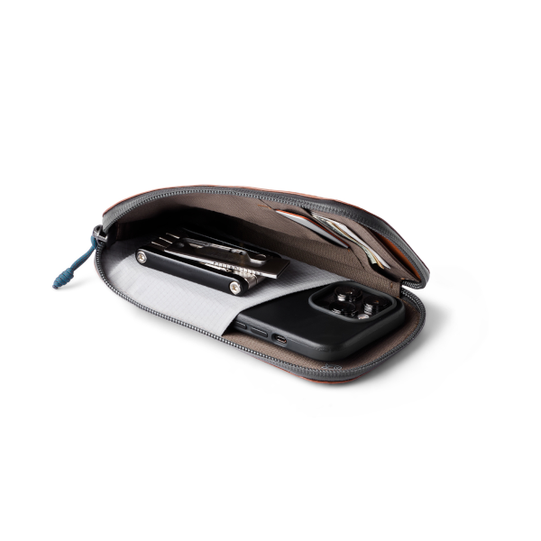 Bellroy Venture Phone Pocket (bronze)