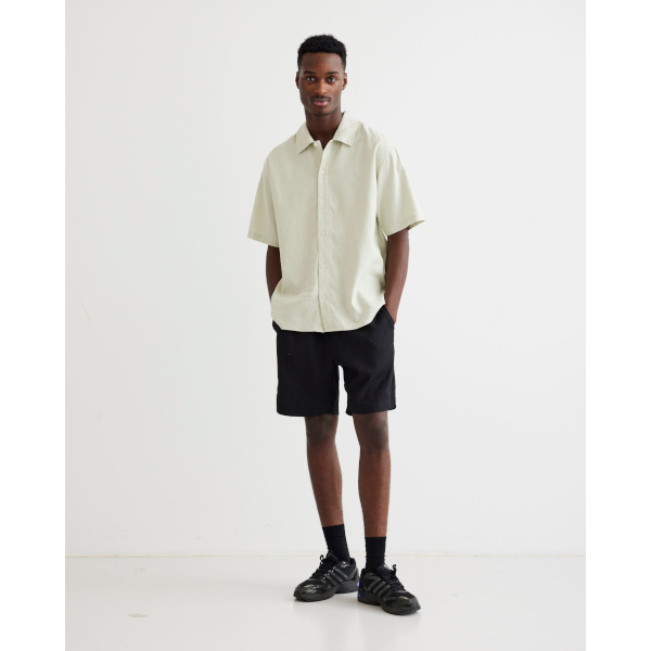 Woodbird Bommy Linen Short (black)