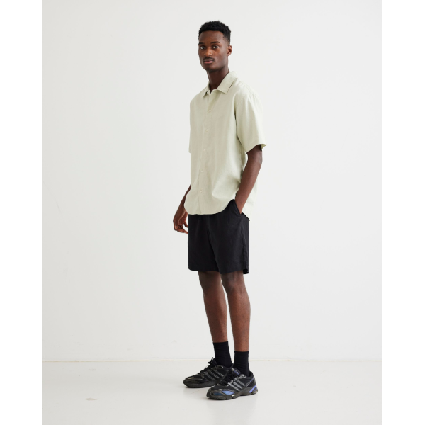 Woodbird Bommy Linen Short (black)