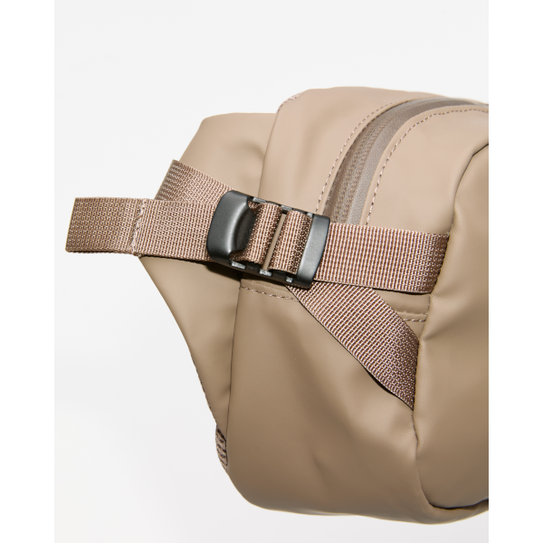 Sandqvist Stream Sling Bag (clay)