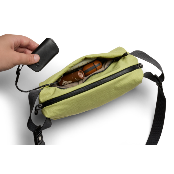 Bellroy Lite Sling Mini (kiwi)