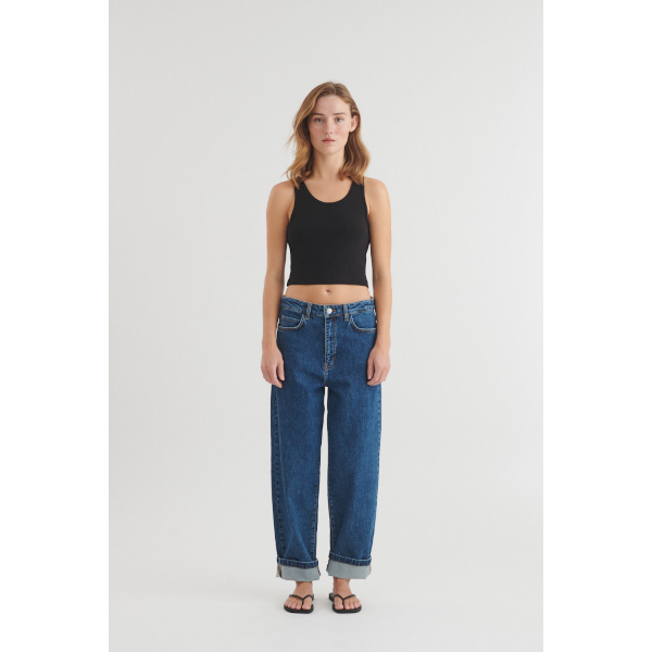 Basic Apparel Ludmilla Crop Tank (black)