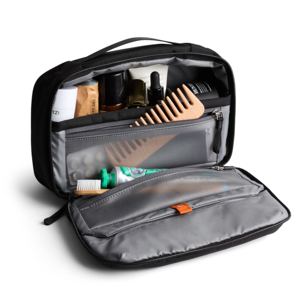 Bellroy Hanging Toiletry Kit (black)