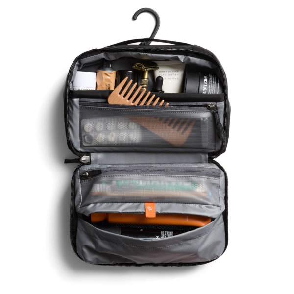 Bellroy Hanging Toiletry Kit (black)
