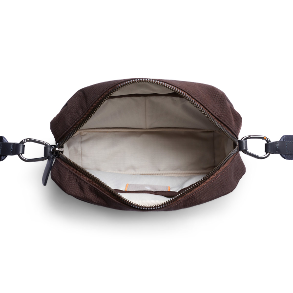 Bellroy Tokyo Crossbody 2L (deep plum)