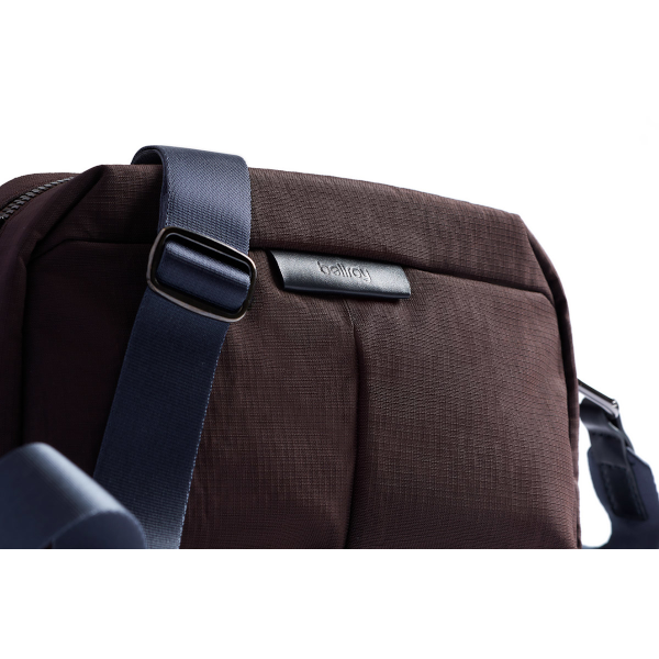 Bellroy Tokyo Crossbody 2L (deep plum)