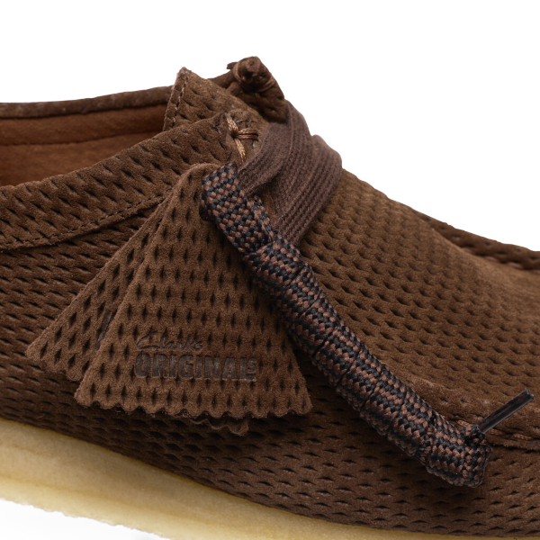 Clarks M Wallabee (brown perforated)